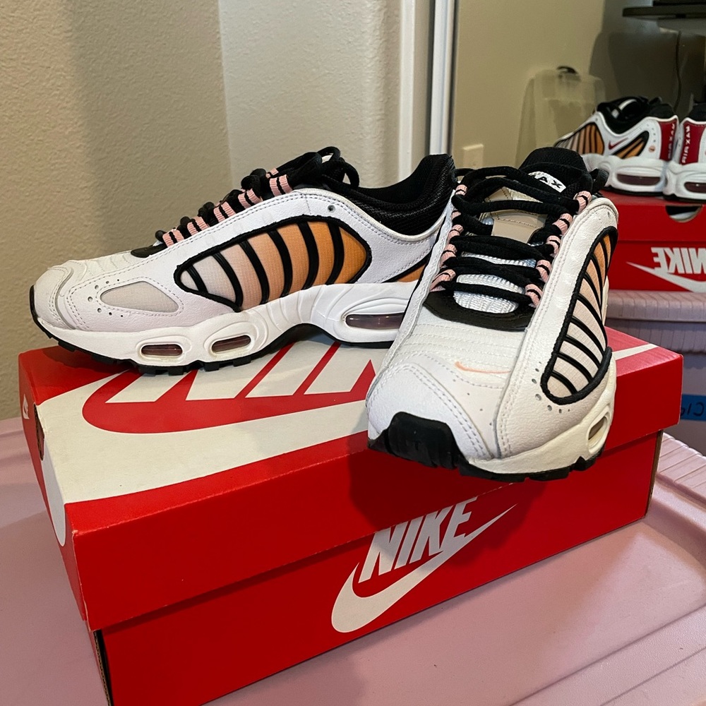 Nike Air Max Tailwind IV sneakers